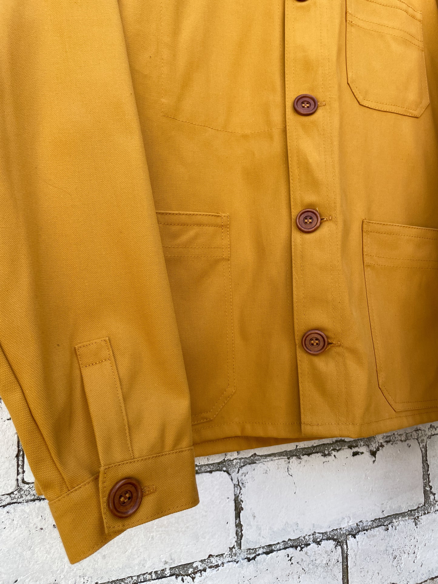 Chaqueta de lona para trabajo francés en amarillo mostaza