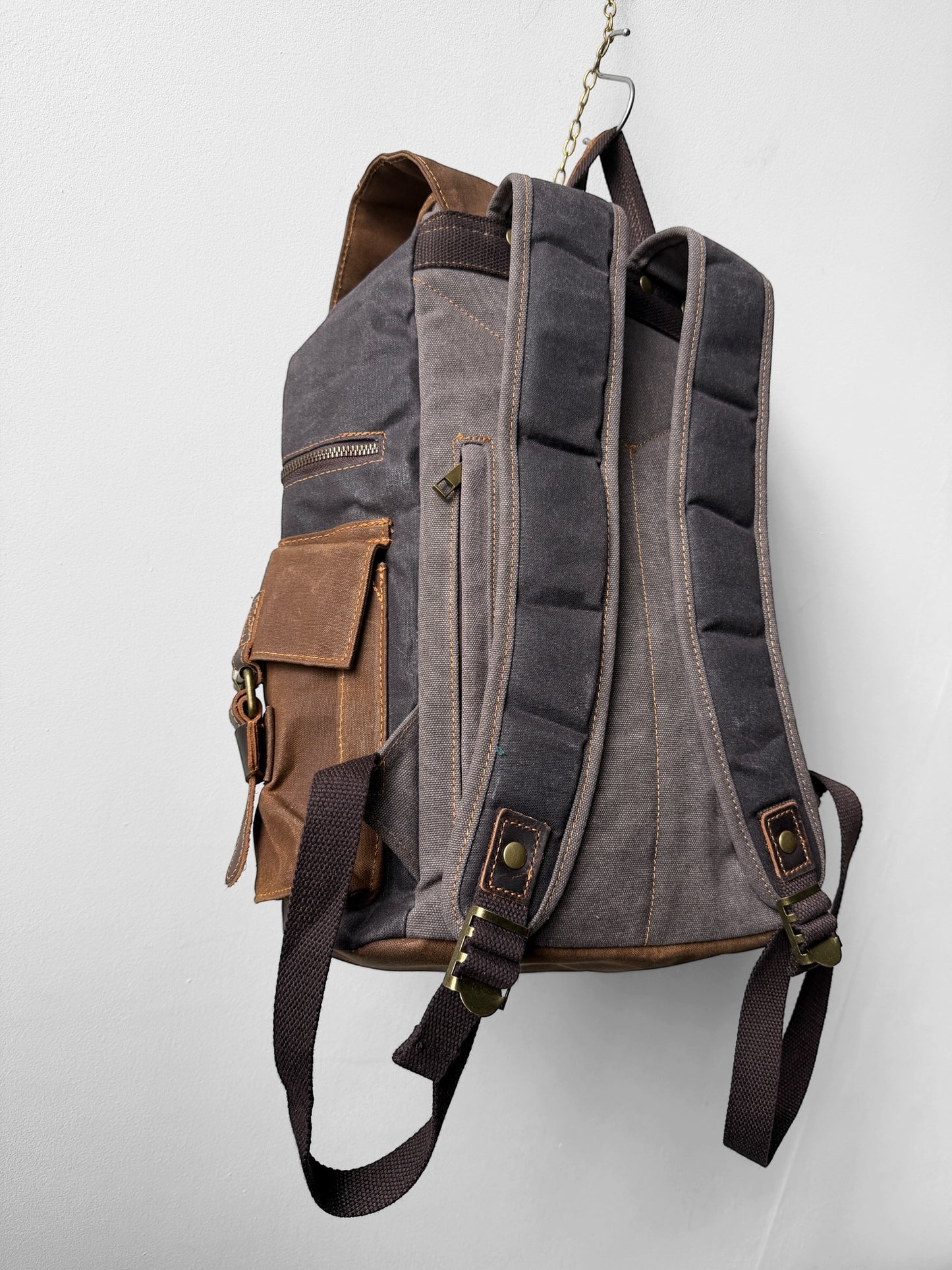 WOLF Waxed Cotton Large Rucksack Brown & Black