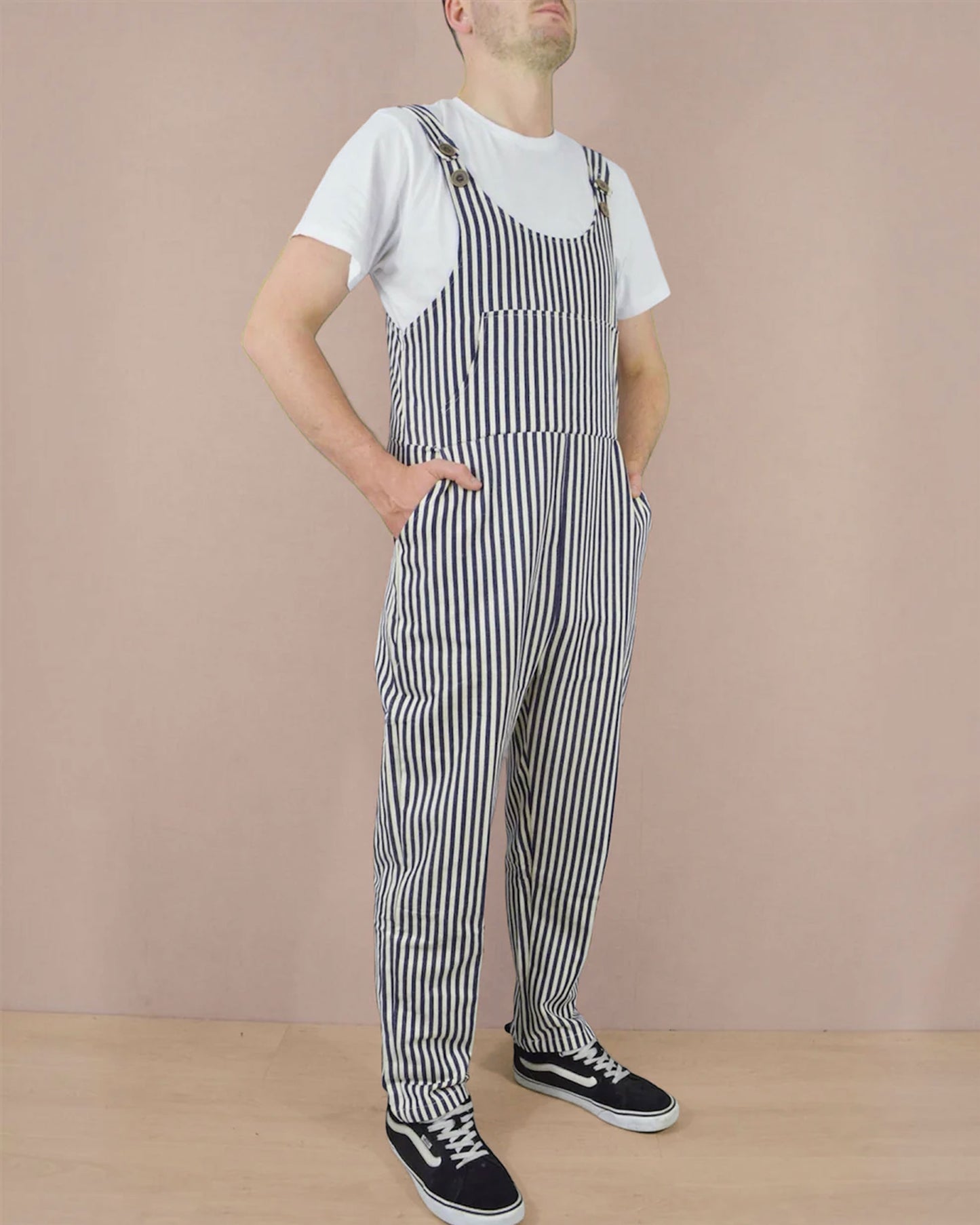 Gestreifte Latzhose aus Hickory