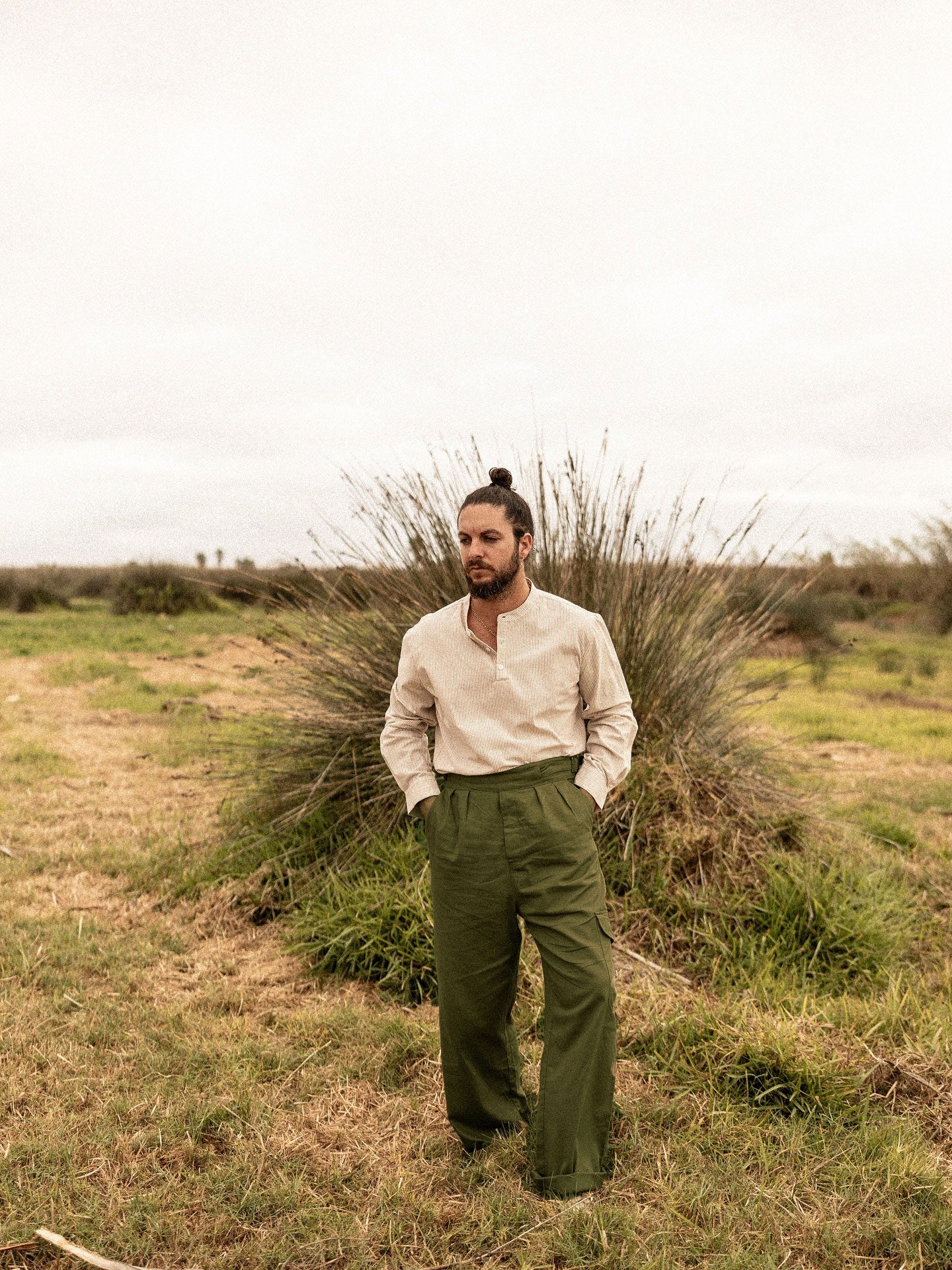 Gurkha-Hose mit hoher Taille in Armeegrün