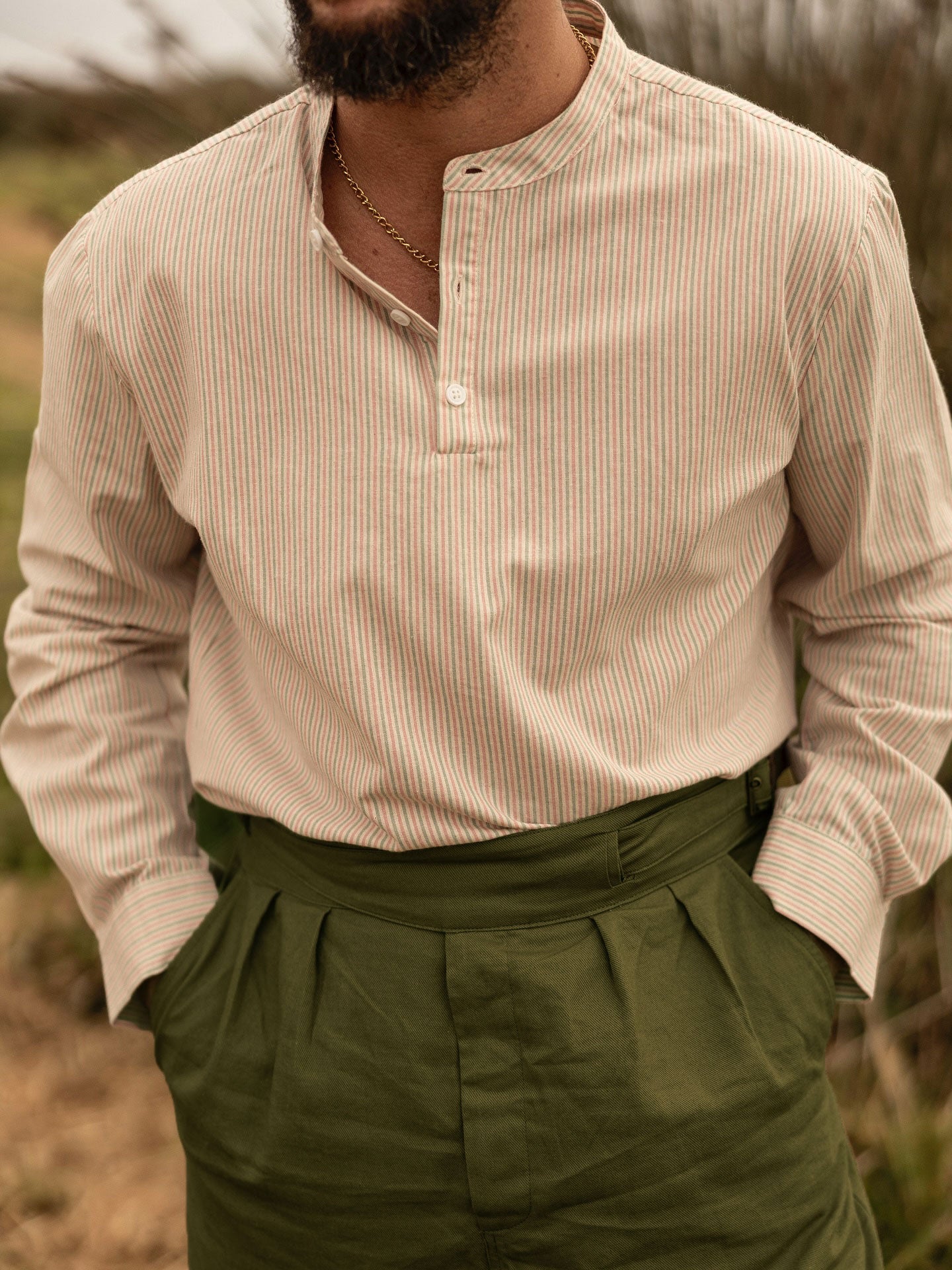 Gurkha-Hose mit hoher Taille in Armeegrün