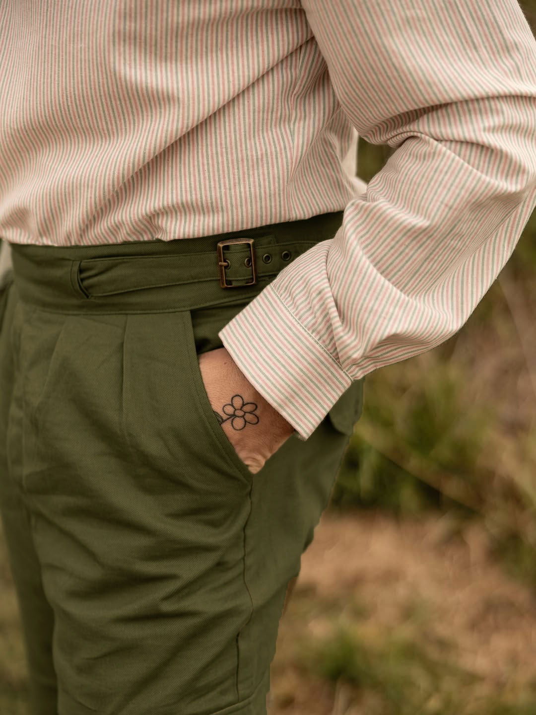 Gurkha-Hose mit hoher Taille in Armeegrün