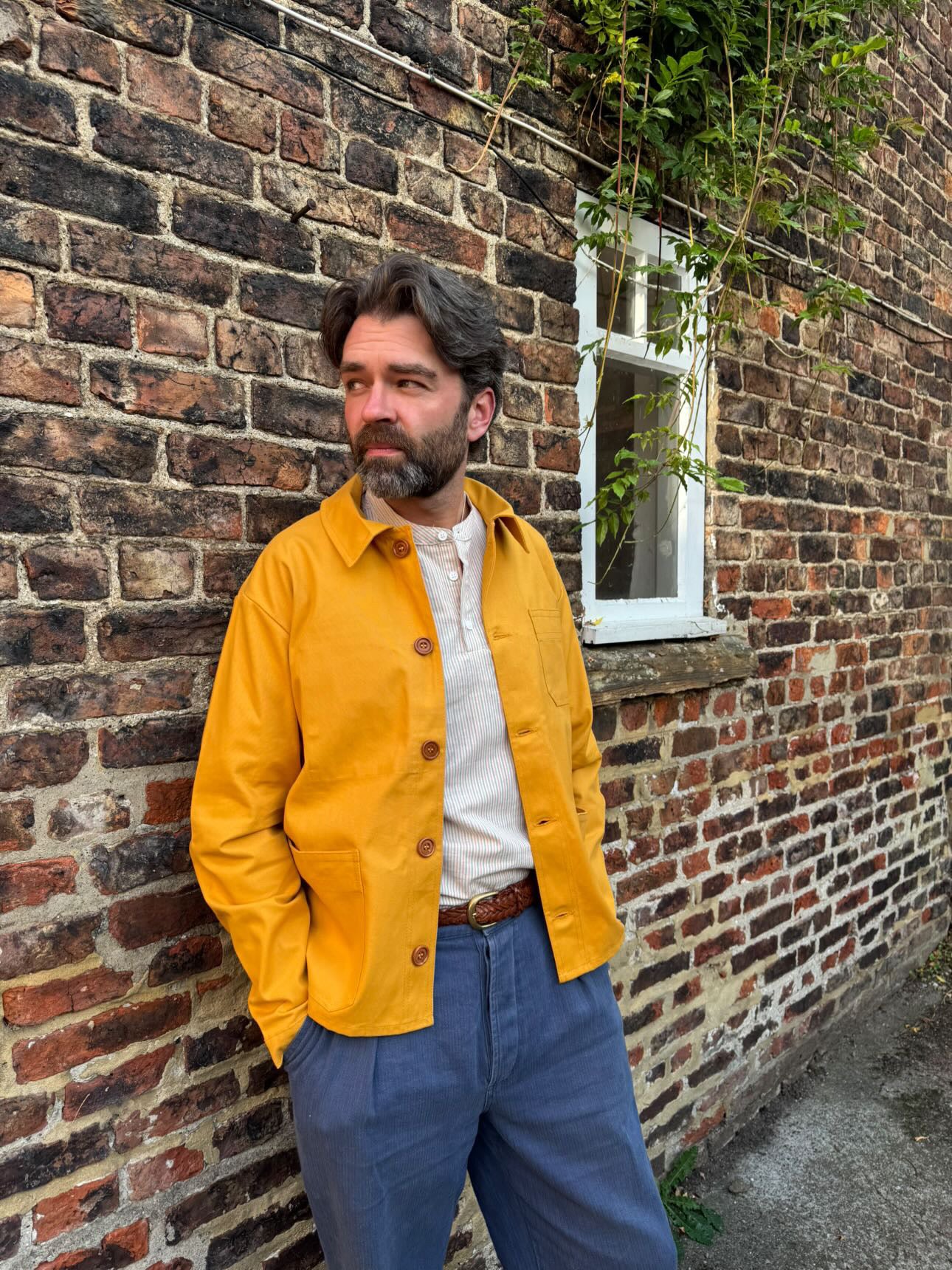 Chaqueta de lona para trabajo francés en amarillo mostaza