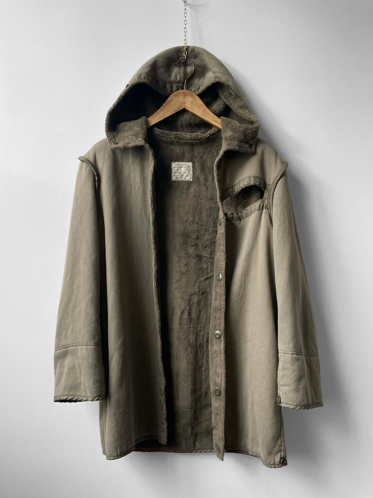 Gestepptes Futter aus Vintage-Baumwolle mit V-Ausschnitt