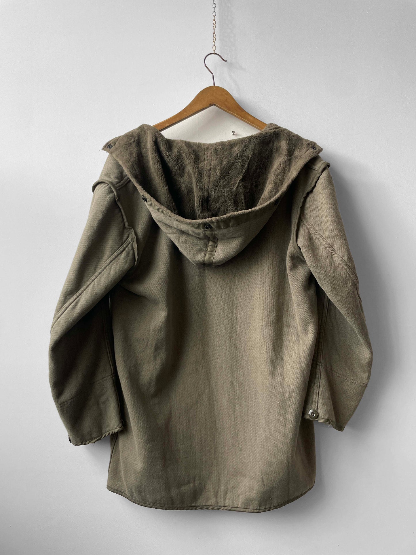 Gestepptes Futter aus Vintage-Baumwolle mit V-Ausschnitt