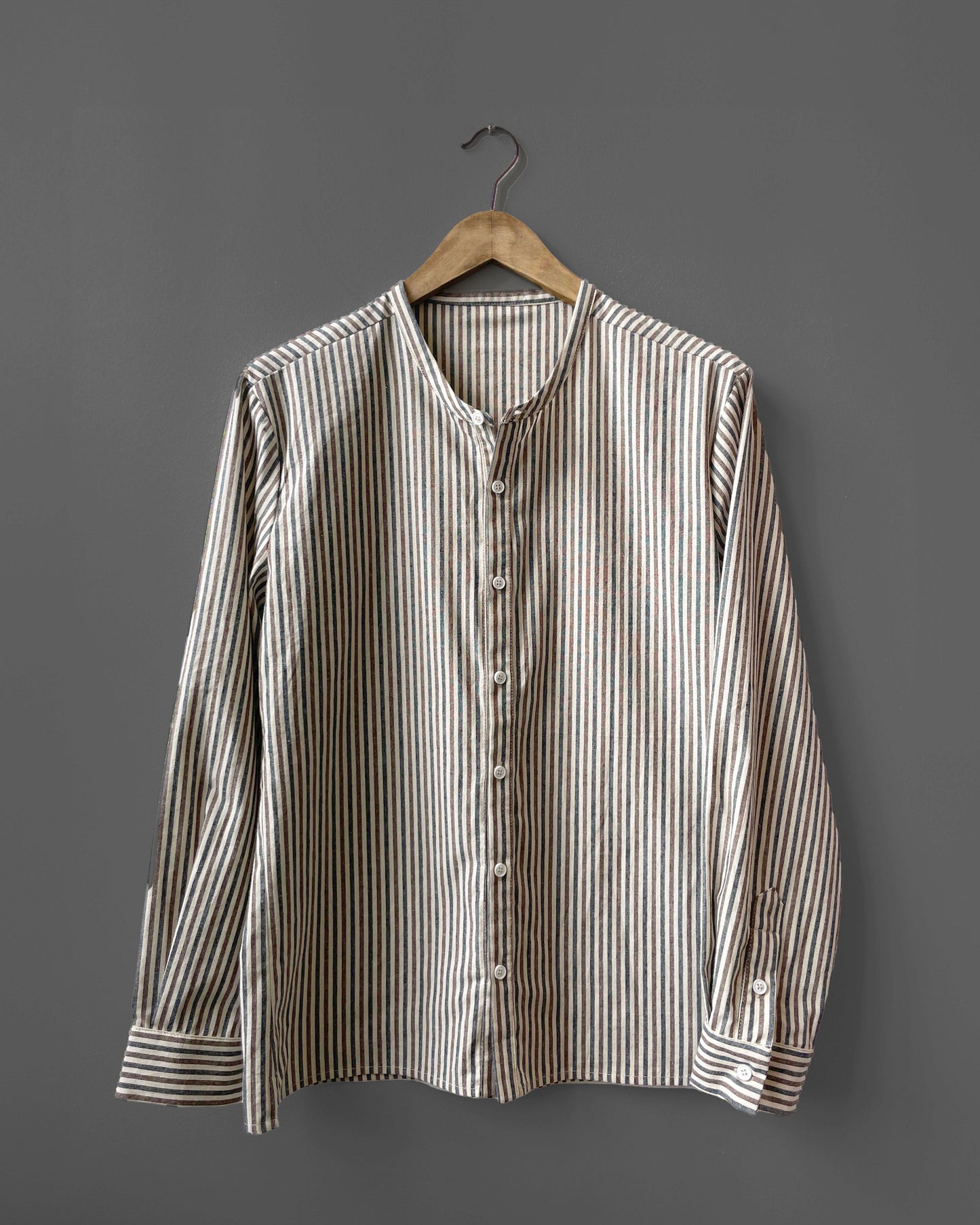 Camisa de abuelo sin cuello de ruibarbo