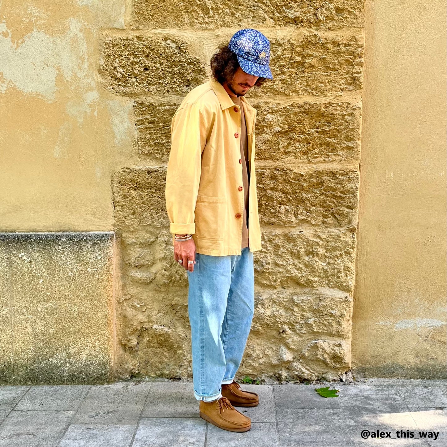 Chaqueta de trabajo de sarga de algodón francesa con diseño de espiga en color camello