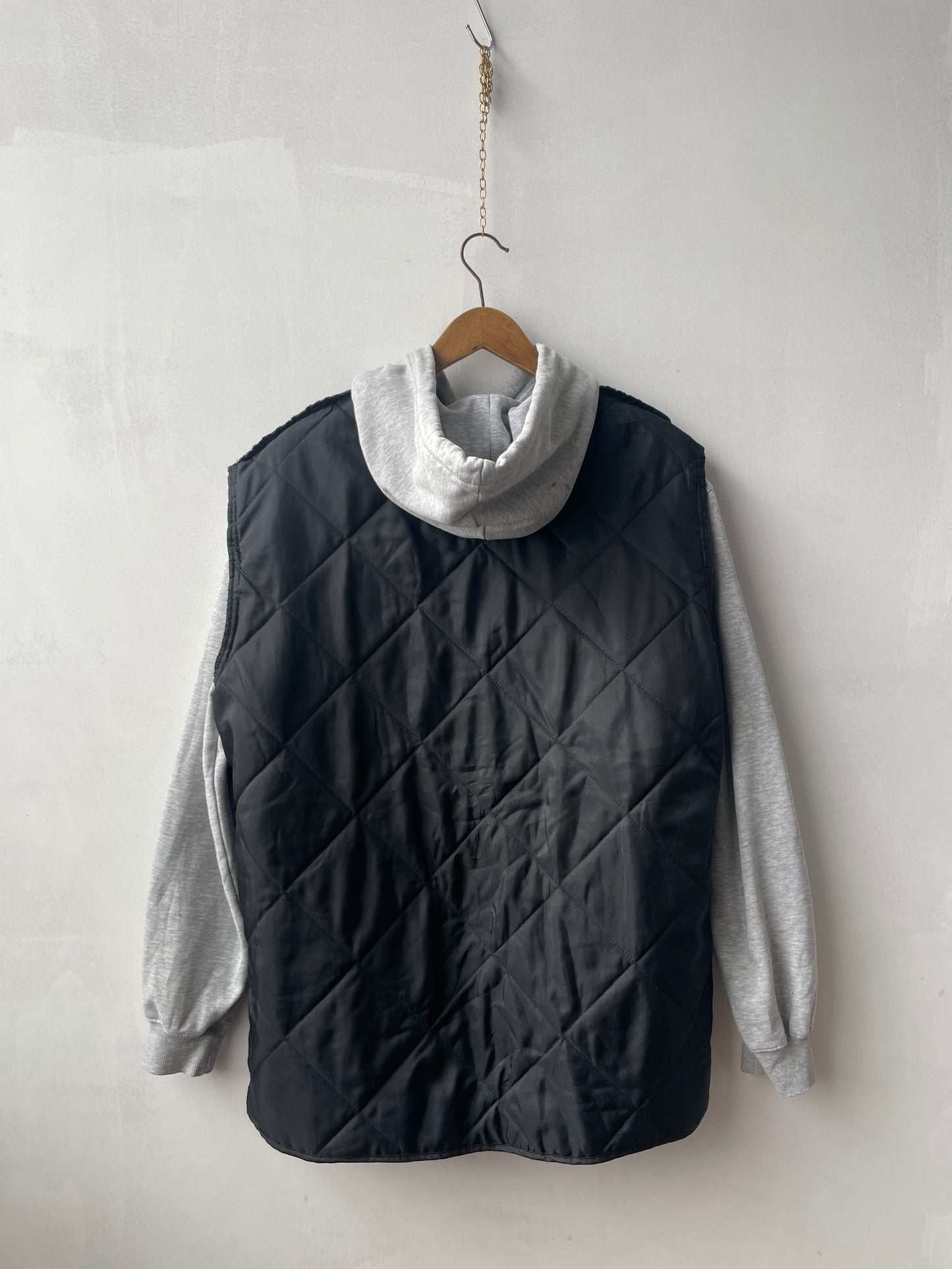 Vintage Sleeveless Black Liner