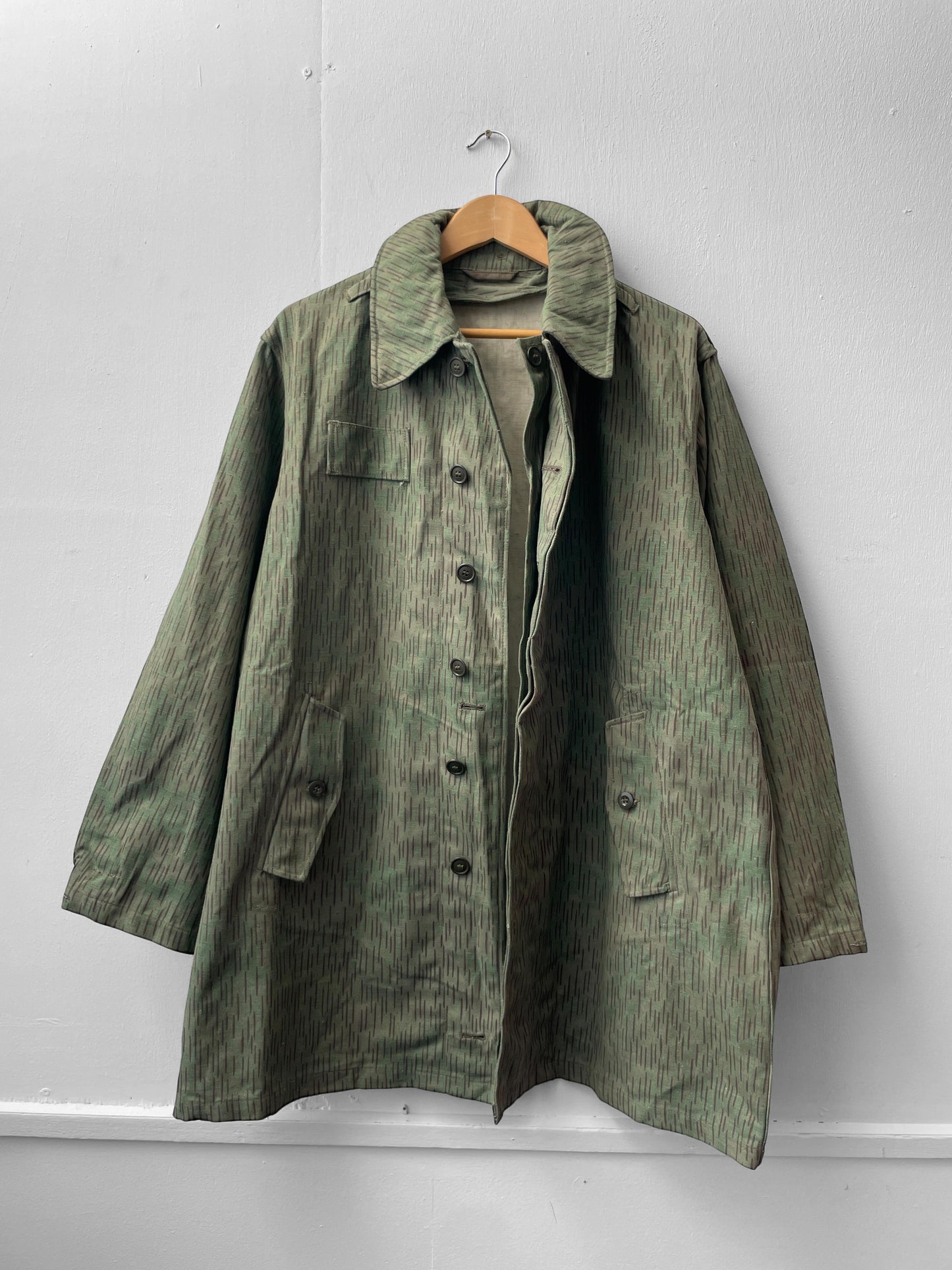 Vintage 60s Raindrop Camo Parka