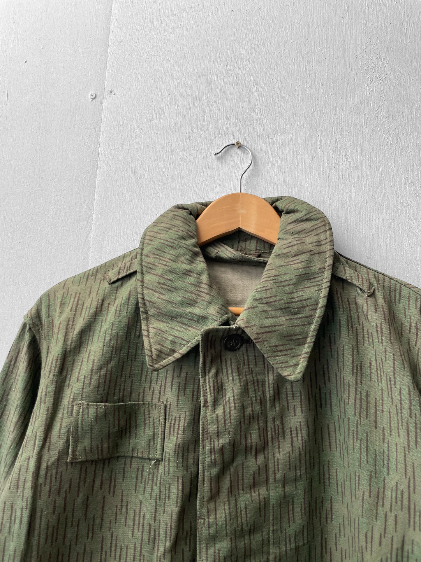 Vintage 60s Raindrop Camo Parka