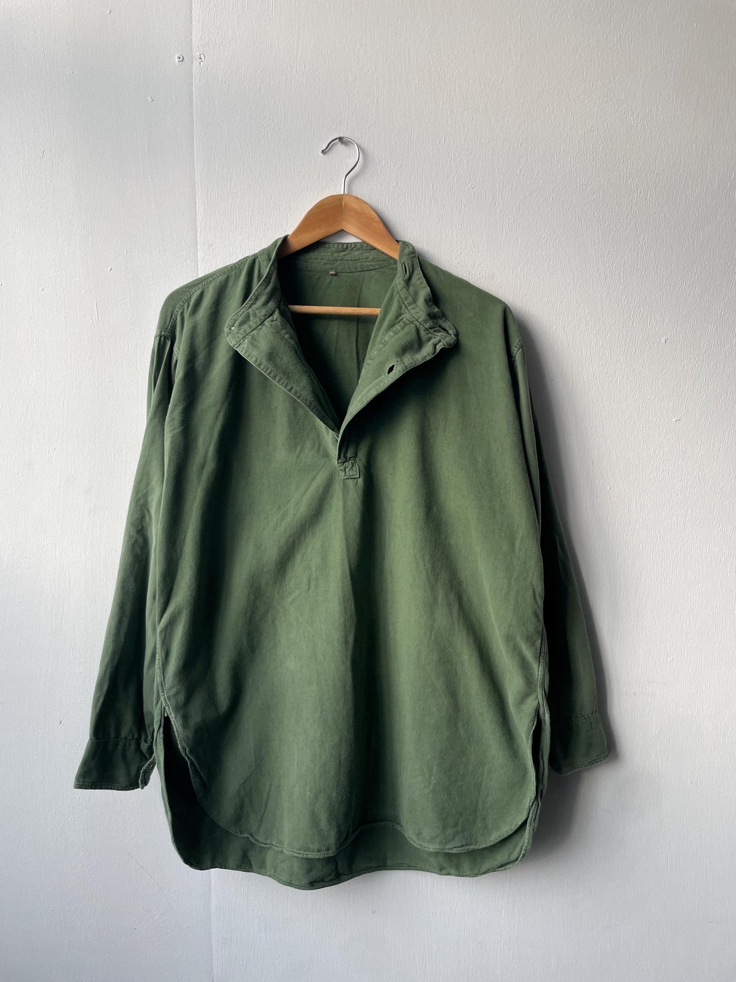 Rare Vintage M55 Button-Over Collar Smock Shirt