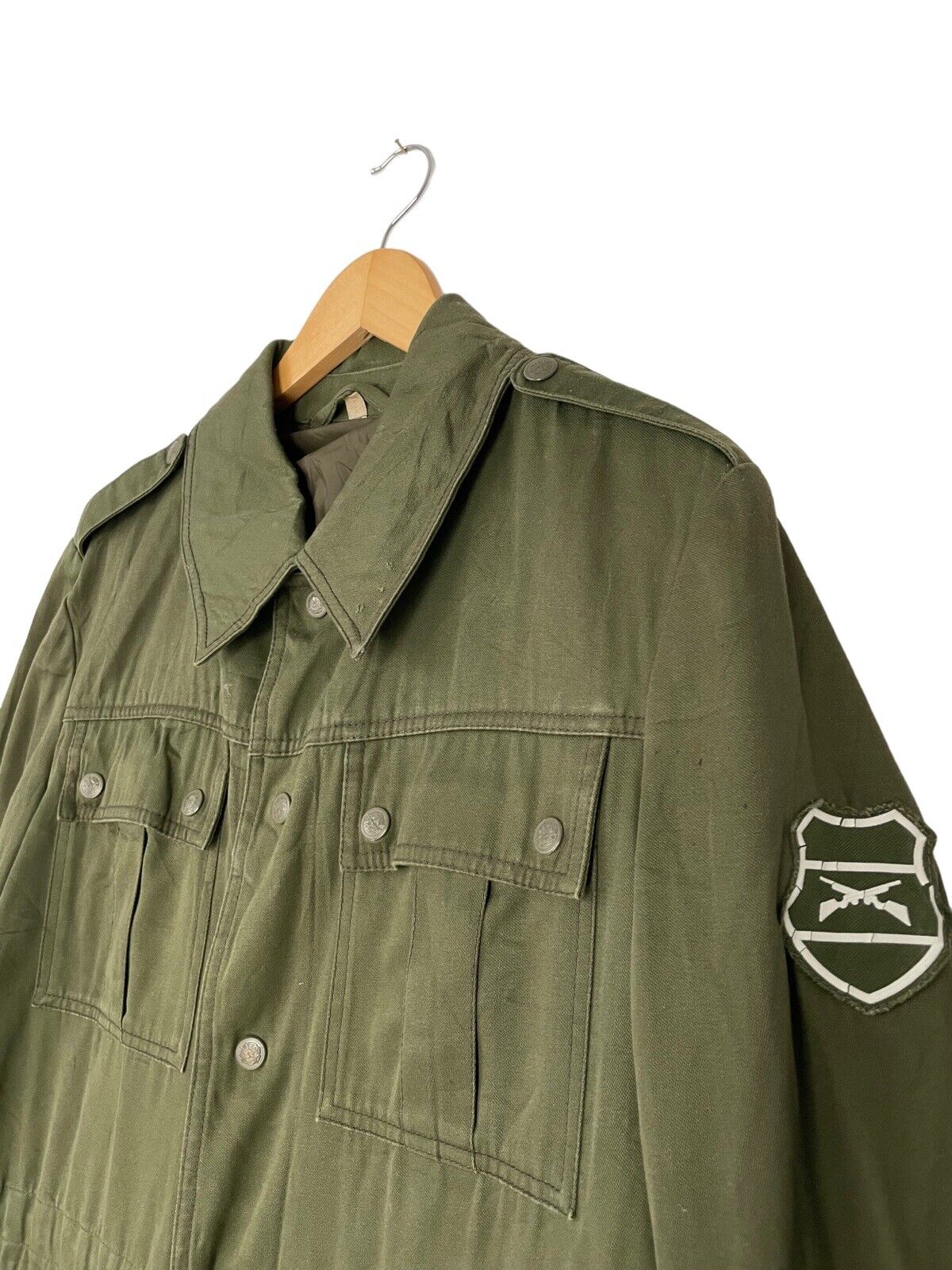 Chaqueta de campo militar vintage de satén de algodón